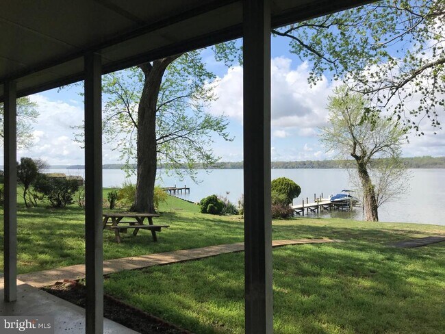 Building Photo - 9611 Potomac Dr