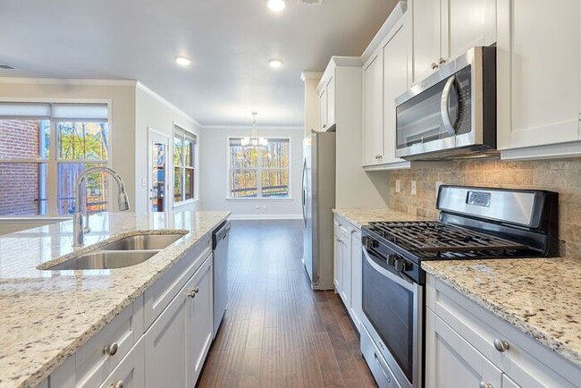 Building Photo - 5745 Rocky Falls Rd