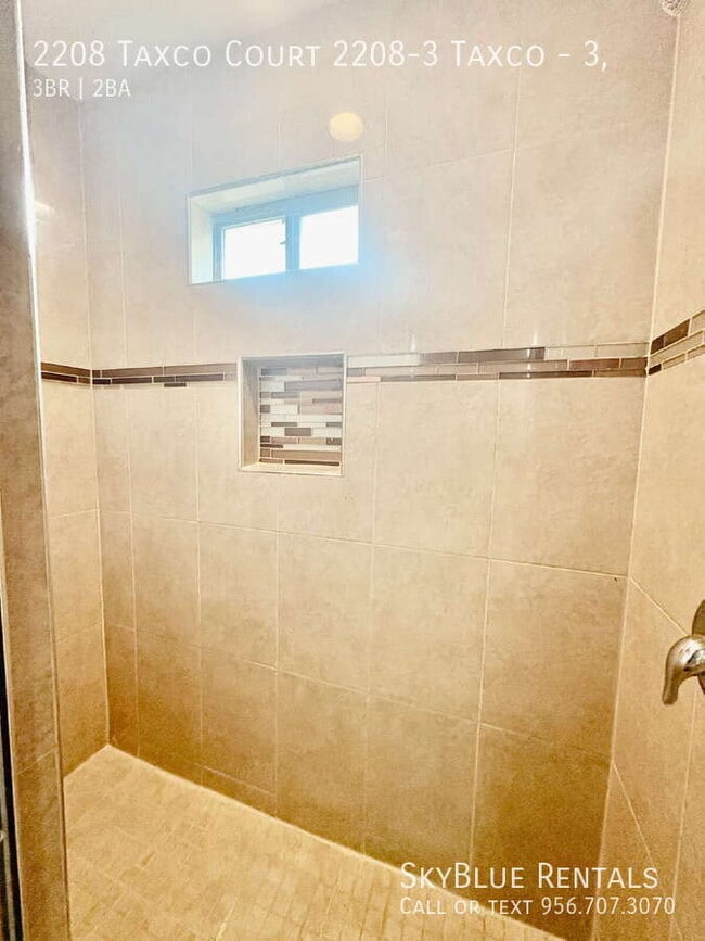 Building Photo - 2208 Taxco Ct