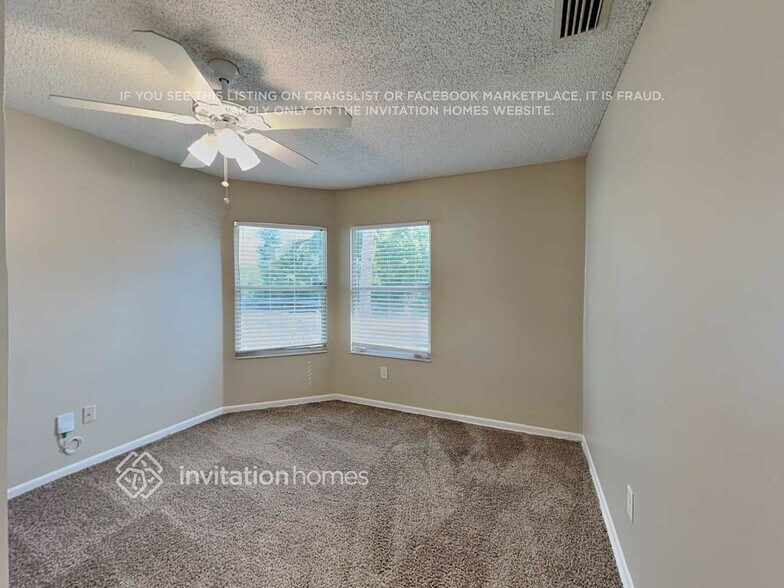 Building Photo - 1333 E Glen Oak Rd