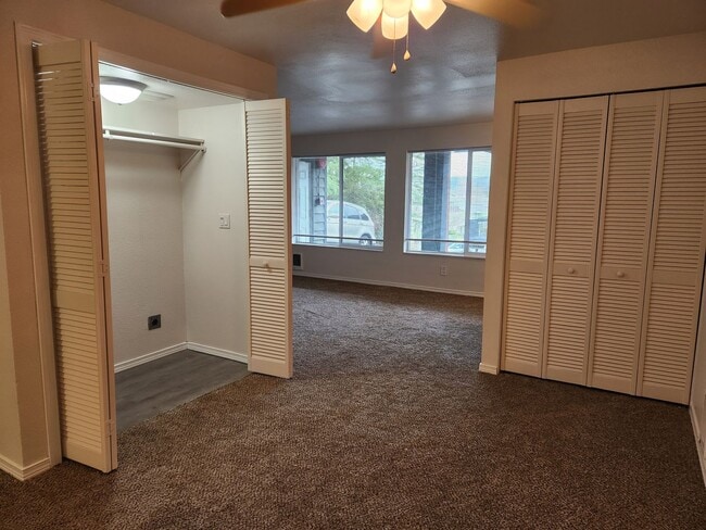 Building Photo - 9717 Danwood Ln NW