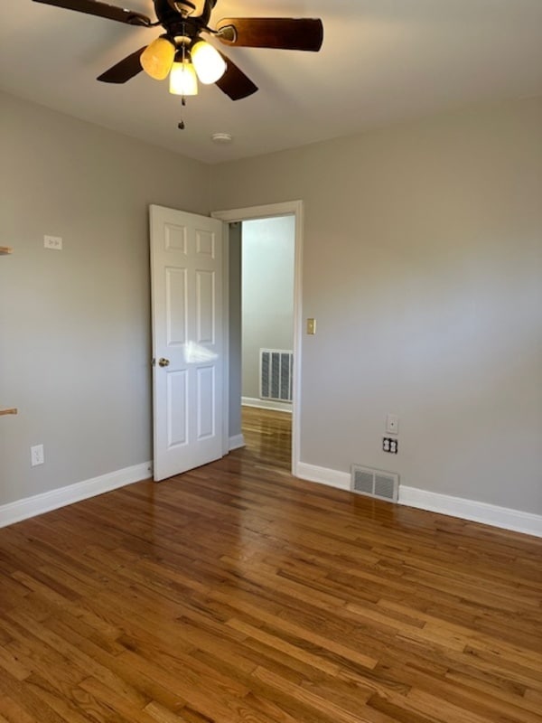 Building Photo - 1212 Deerwood St