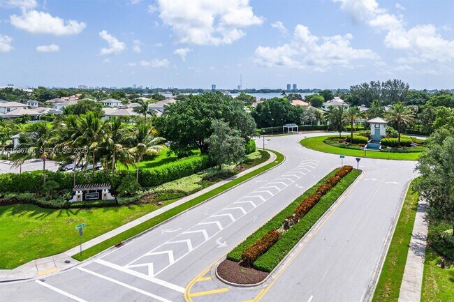 Building Photo - 3098 Gin Berry Way