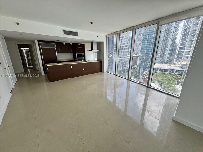 Building Photo - 495 Brickell Ave