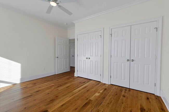 Building Photo - 73 W Main St