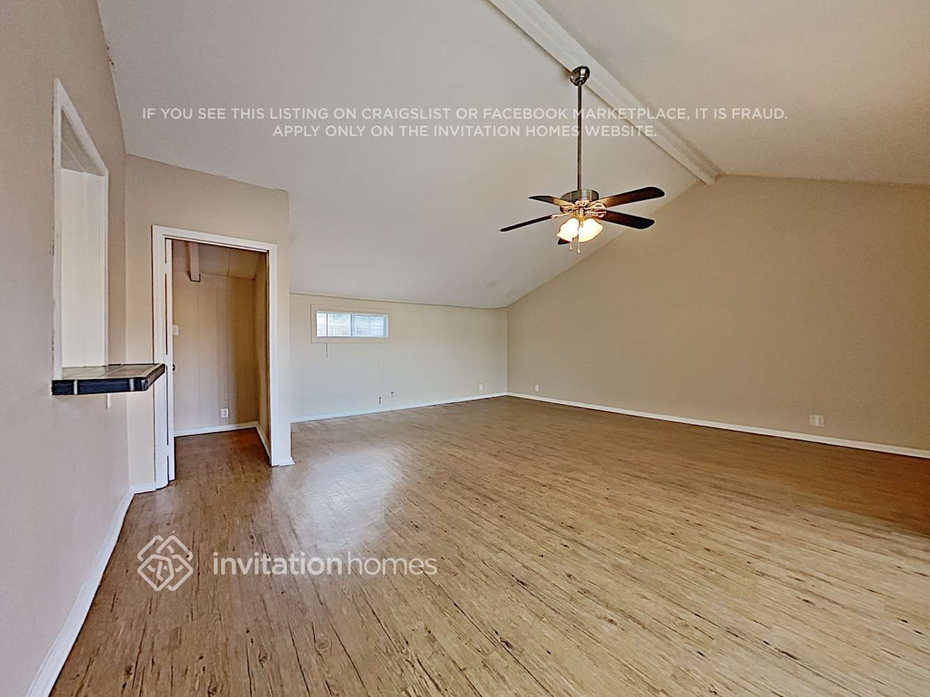 Building Photo - 2403 W 129th St