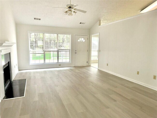 Building Photo - 1155 Avalon Dr