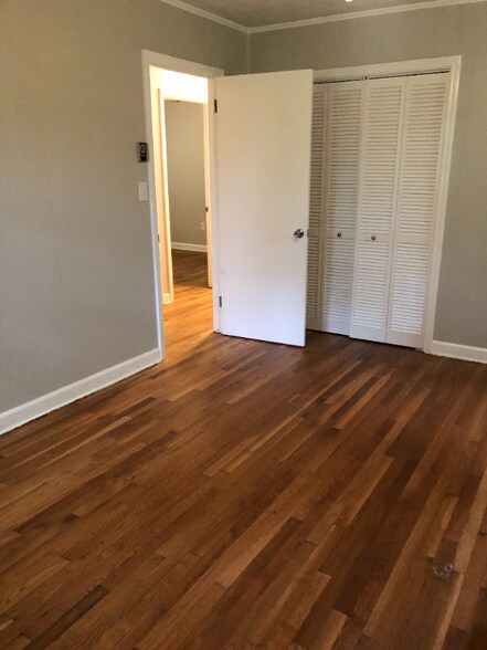 Building Photo - 275 Dan Valley Rd