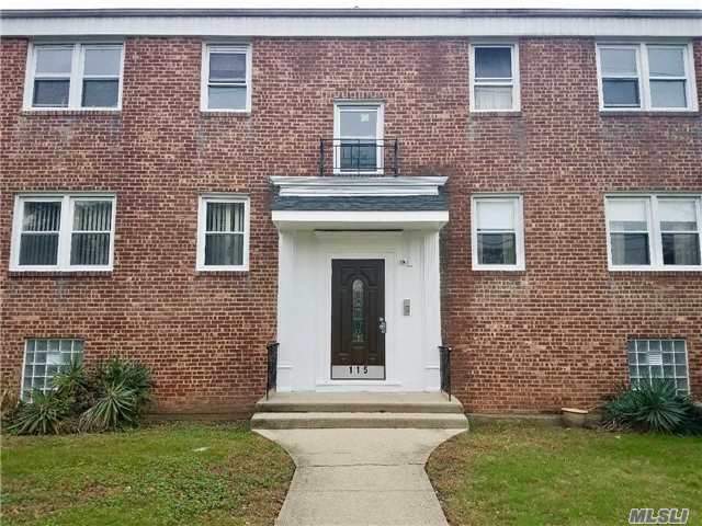 Primary Photo - 115 Long Beach Rd