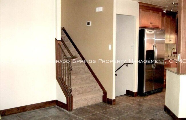 Building Photo - 124 N Brentwood Dr
