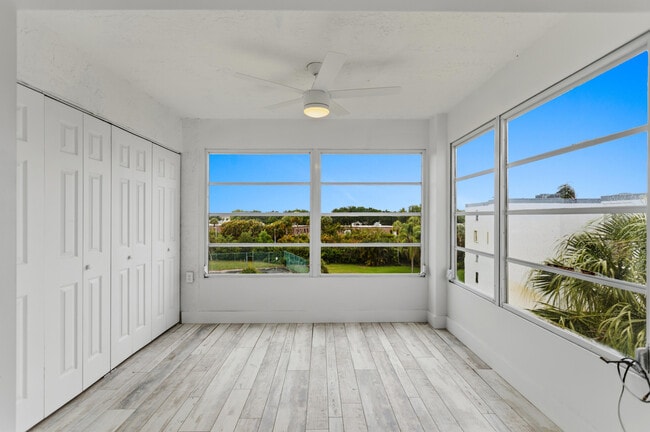 Building Photo - 9233 SW 8th St