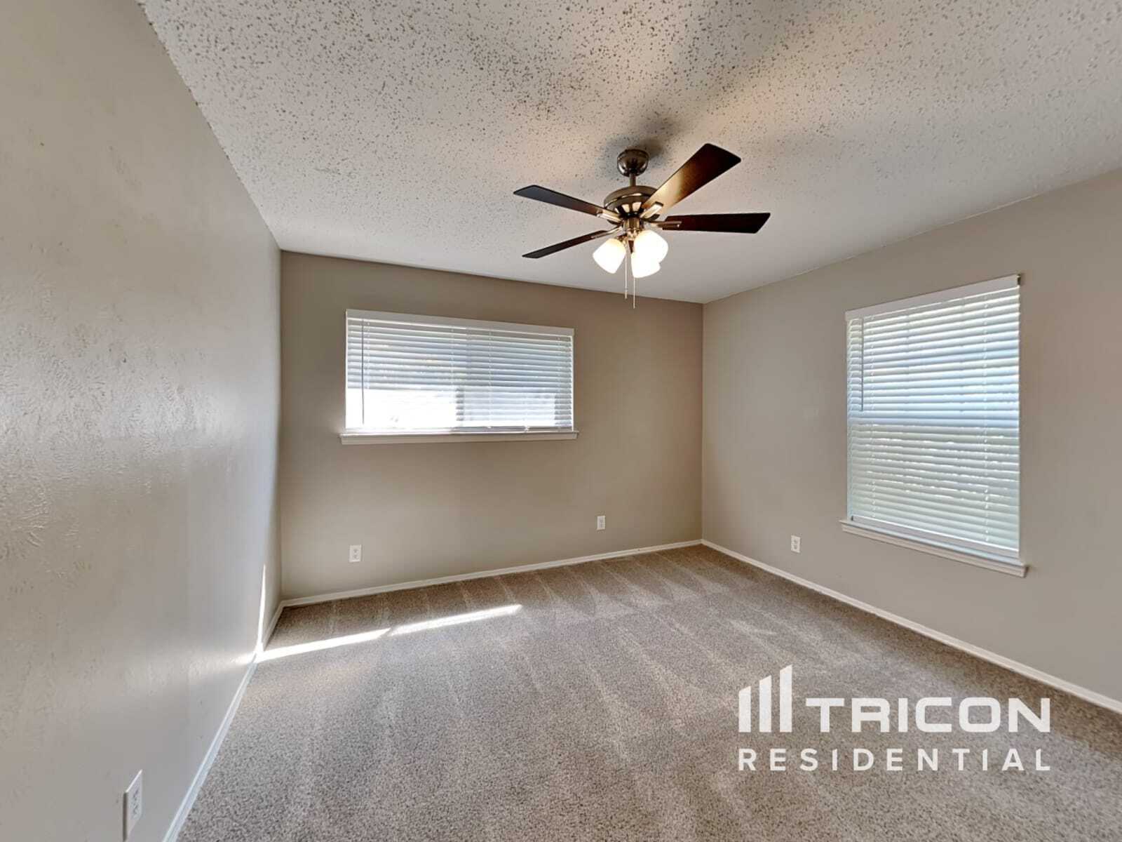 Building Photo - 611 Madison Ct