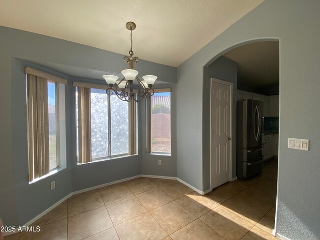 Building Photo - 18231 N Coyote Lakes Pkwy