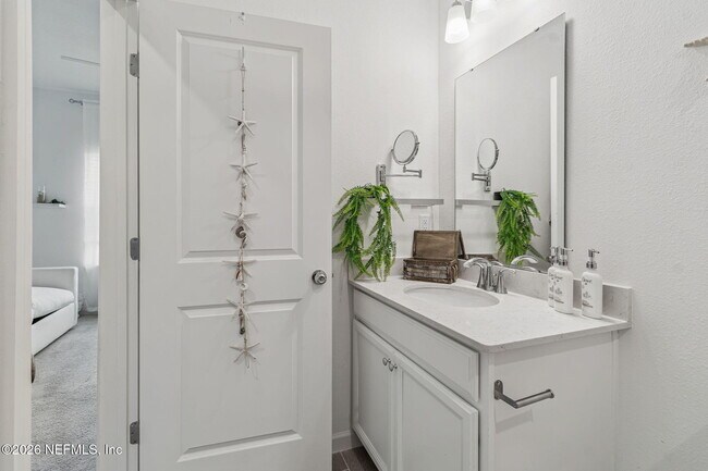 Building Photo - 84651 Balsam Ct