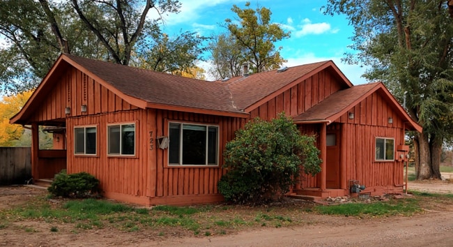 Building Photo - 723 N Shields St