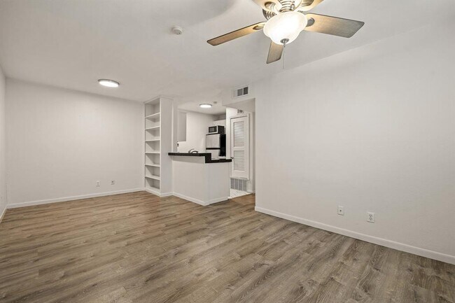 Building Photo - 4306 Avenue A