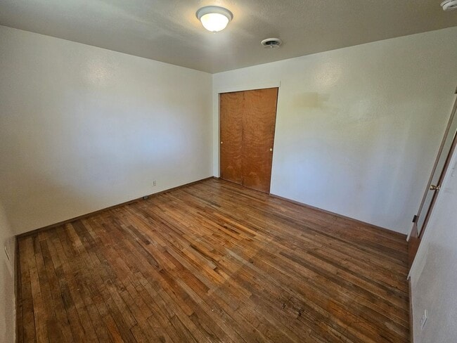 Building Photo - 3 Bedroom 1 Bathroom Home For Rent in Tehama!