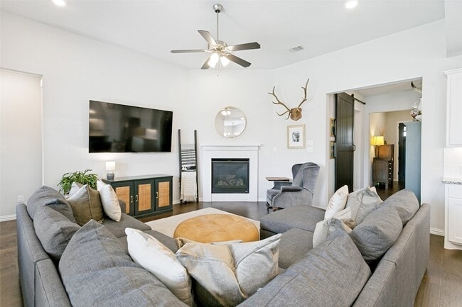 Building Photo - 1441 Wolfberry Ln