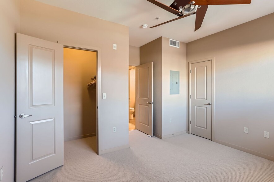 Building Photo - 4585 13th St