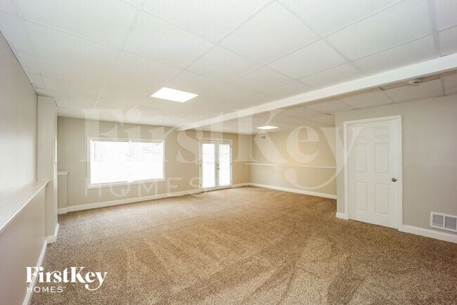 Building Photo - 73 Pine Shadows Ct