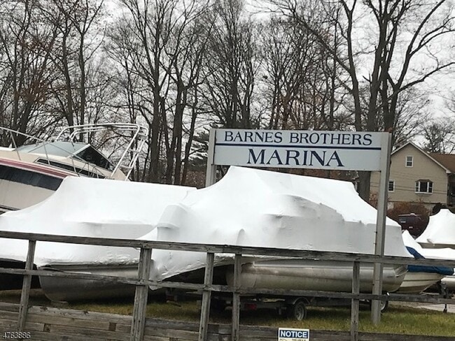 Building Photo - 8 N Glen Ave