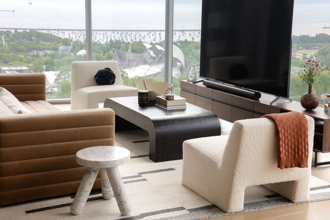 Building Photo - 60 E Randolph St