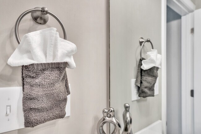 Building Photo - 541 New S Dr