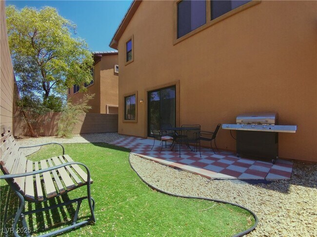 Building Photo - 3933 Bagua Ct