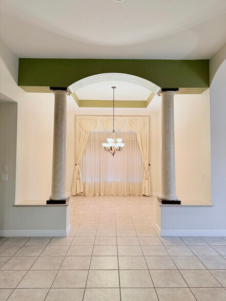 Building Photo - 15275 SW 38th St