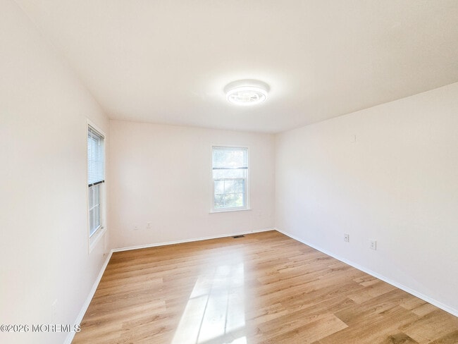 Building Photo - 167E Concordia Cir