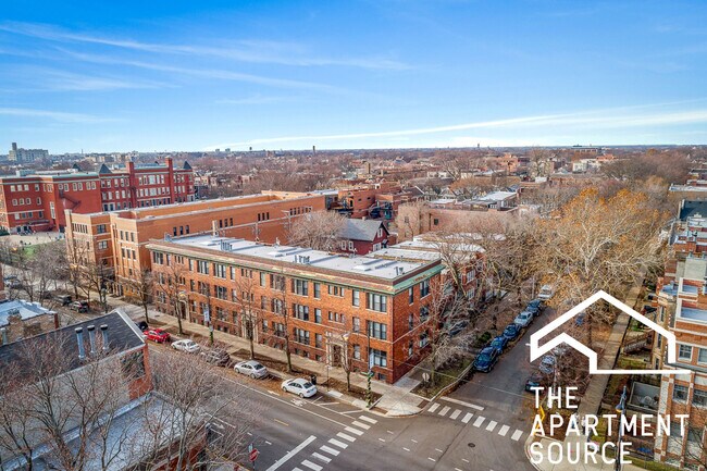 Building Photo - 3856 N Southport Ave