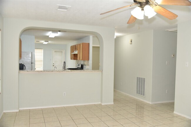 Building Photo - 10406 Sutter Glen Ln