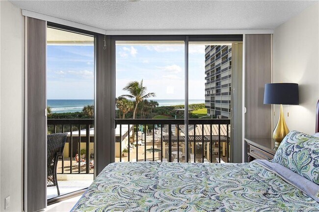 Building Photo - 9500 S Ocean Dr