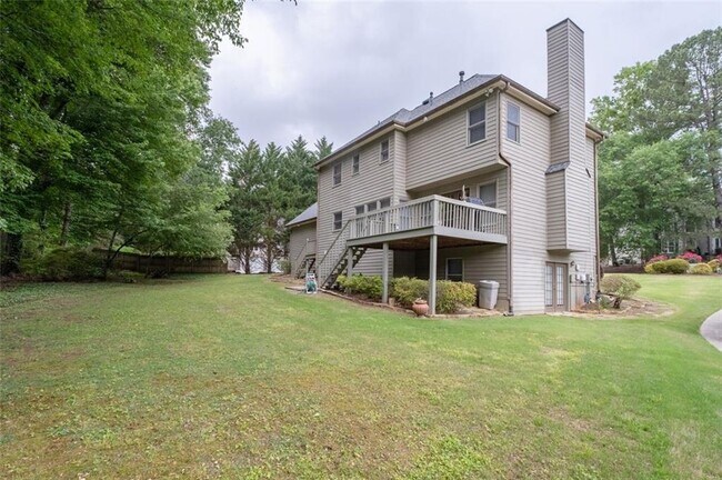 Building Photo - 3230 Mary Dr