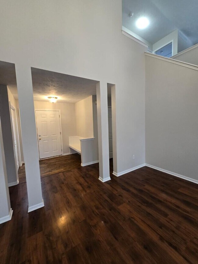 Building Photo - 5431 Boxwood Ct SE