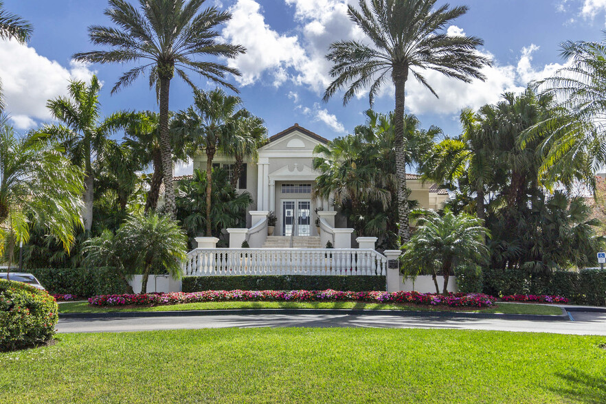 Primary Photo - The Hamptons on Heron Bay