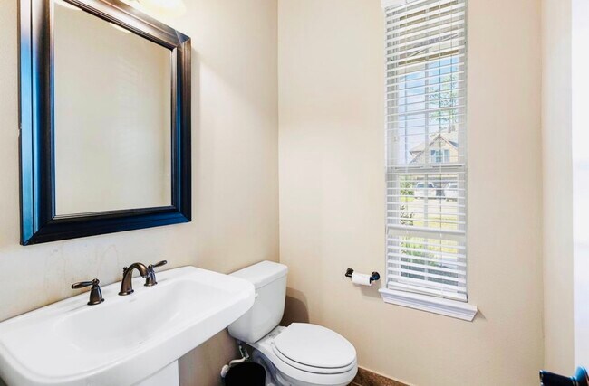 Building Photo - 24518 Ali Creek Ct