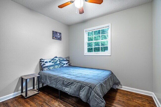 Building Photo - THE CORVAIR l Gorgeous Atlanta House, Close to Parks & Amenities