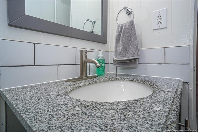 Building Photo - 610 Missenburg Ct