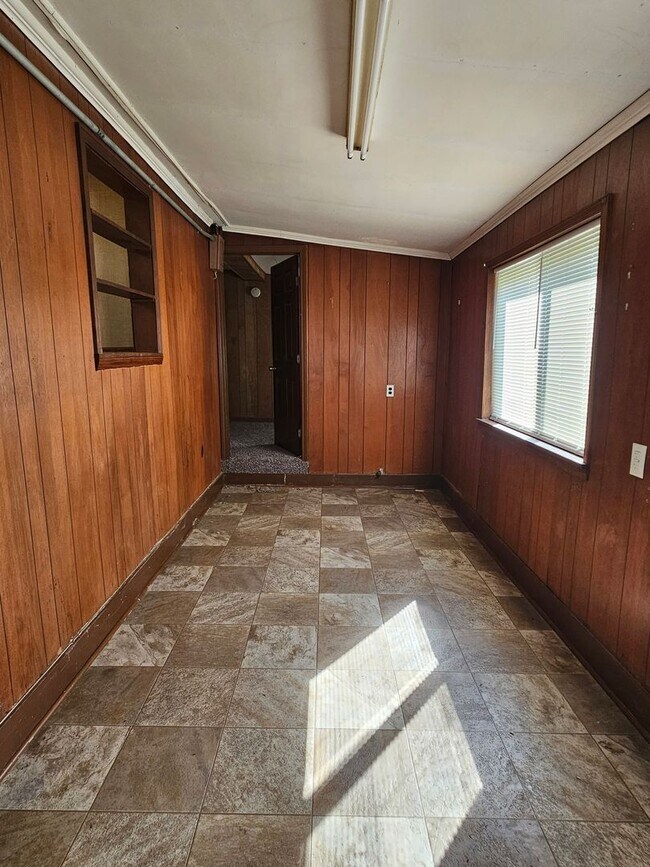 Building Photo - 4165 S Wilson Rd