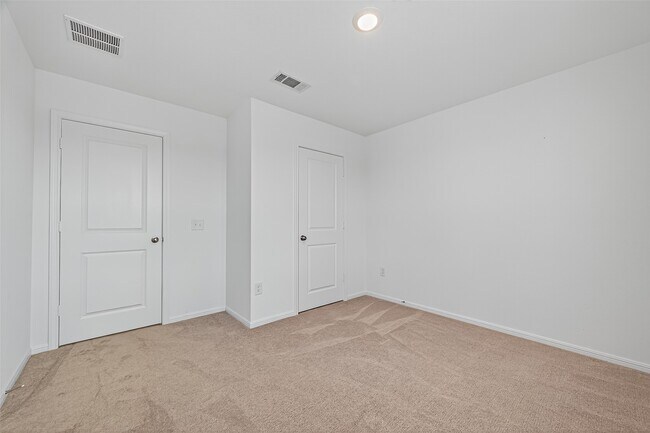 Building Photo - 1028 Laguna Cv Dr