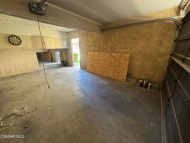Building Photo - 2576 Sextant Ave