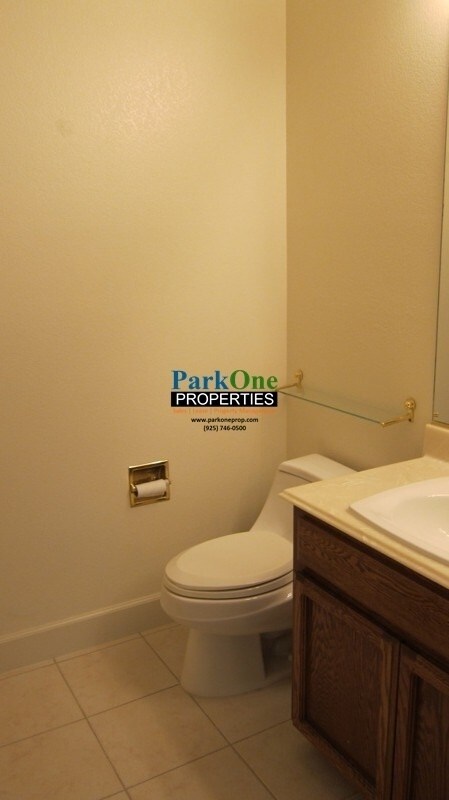 Building Photo - Large Danville Home with Pool