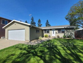 Building Photo - 2621 Cadjew Ave