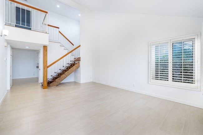 Building Photo - 29202 Heathercliff Rd