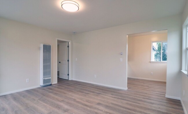 Building Photo - Oxnard - Single story 1 bedroom, 1 bathroo...