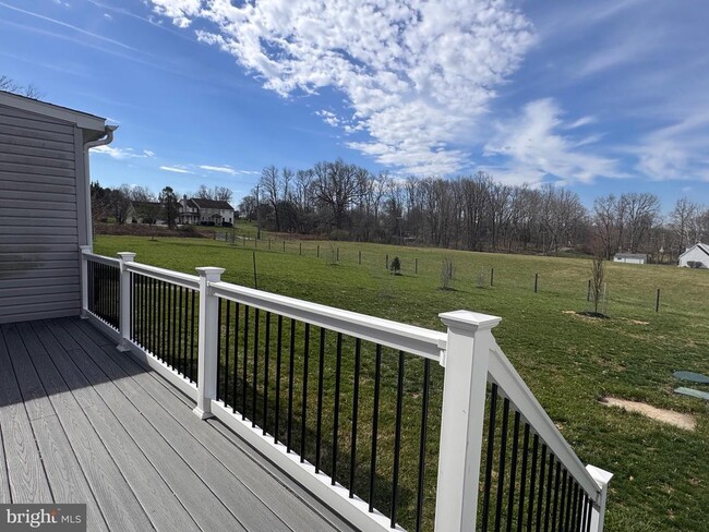 Building Photo - 110 Lyndell Rd