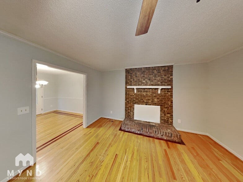 Building Photo - 17112 McKee Rd