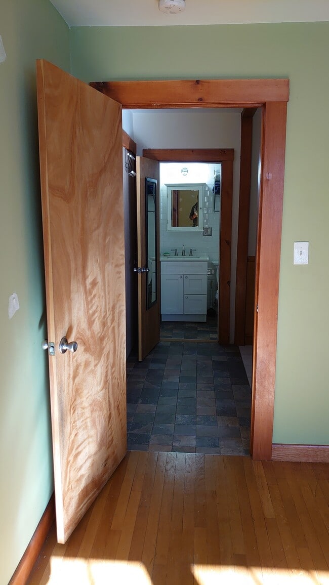 Bedroom 2 - 53 Dean St