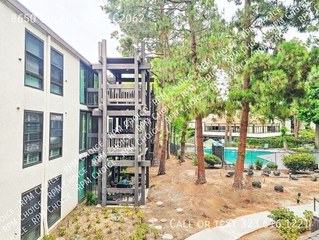 Building Photo - 8650 Gulana Ave